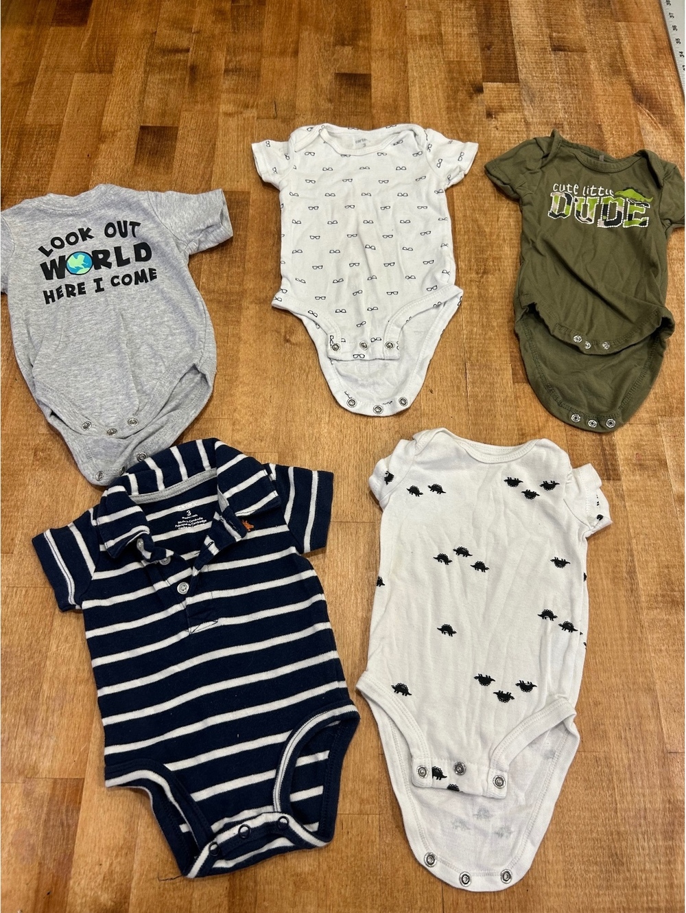 Set of 5 Baby Bodysuits 0-3 Months Mixed Designs